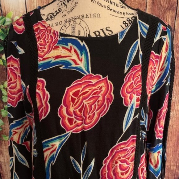 Roxy Dress - Picture 1 of 6